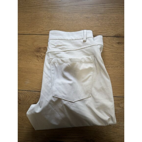 Old NAVY Active Dress Pants 30x32 Cream Tech Hybrid Slim 4 Way Stretch Light NWT - Picture 16 of 16